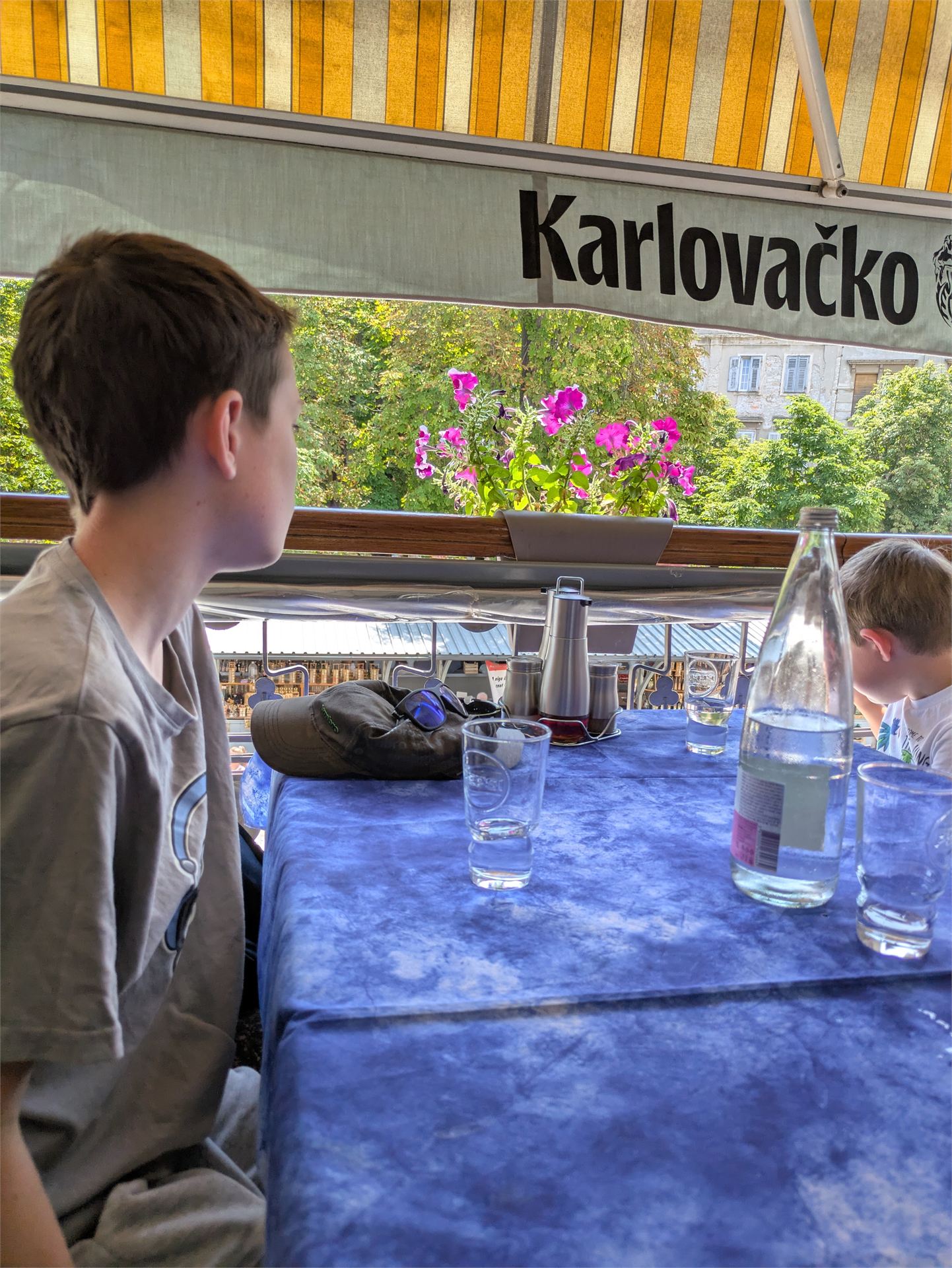 Fotografie na pozici 14 ze dne 4