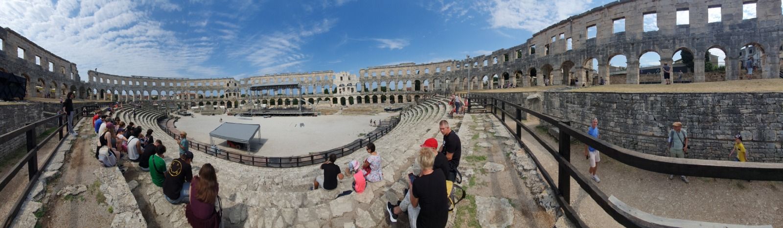 Fotografie na pozici 16 ze dne 4